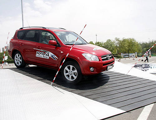 ����RAV4-�Ӽ�����1�� ��������2����