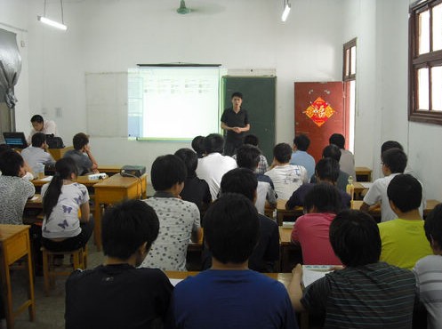 武汉新华2011杭州校园专场招聘会