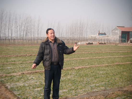 张瑞来:走上星光大道的农民歌手 br --中国菏泽