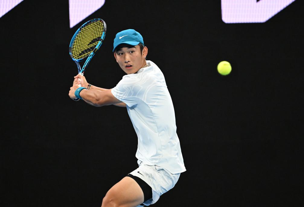 郑洁美网克服慢热强势翻2025美网公开赛投注__最新盘口赔率+冠军预测指南盘 逆转过关将战德新星