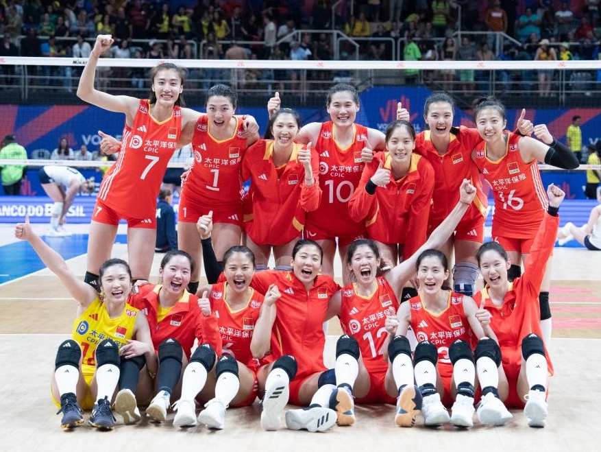  世界女排联赛：中国队胜美国队 排名升至第五
