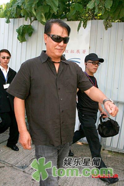 成奎安丧礼天主教仪式进行(图)