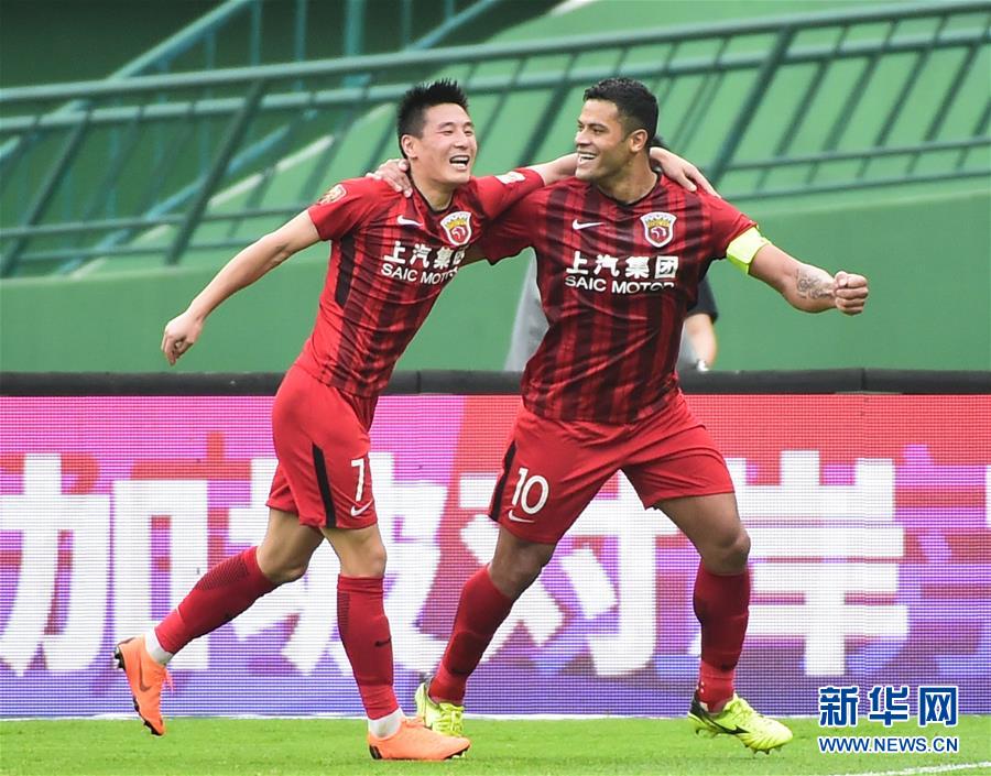 （体育）（1）足球——中超联赛：上海上港胜广州富力
