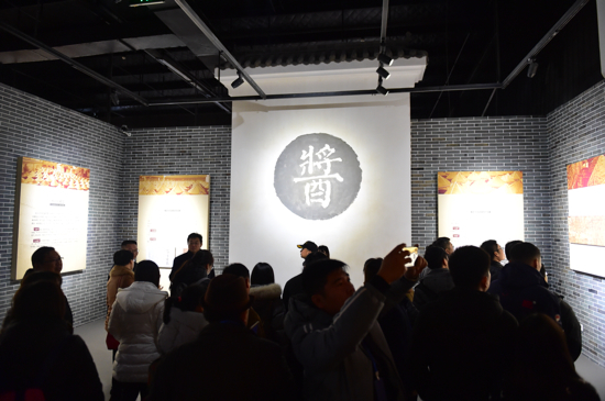 网媒记者团“围堵”煌上煌～“南昌造”美味那叫一个爽