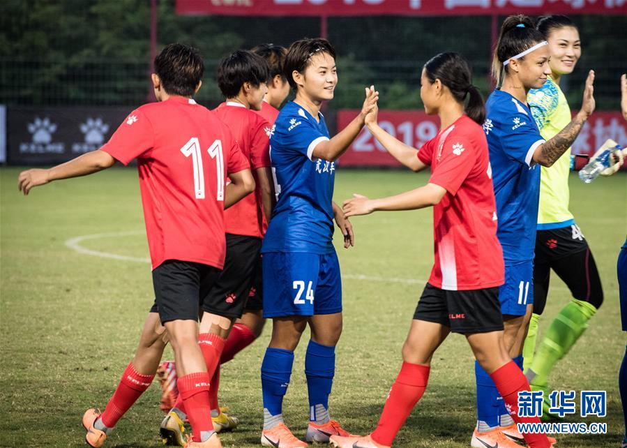 （体育）（17）足球——王霜回归女足超级联赛首秀