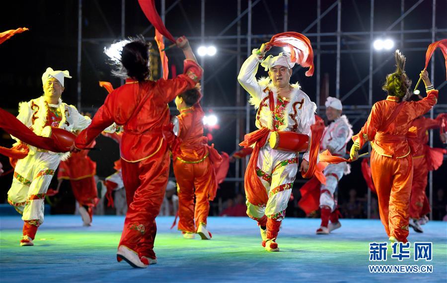 （体育）（8）西安举行全民健身展演庆祝全运会60周年