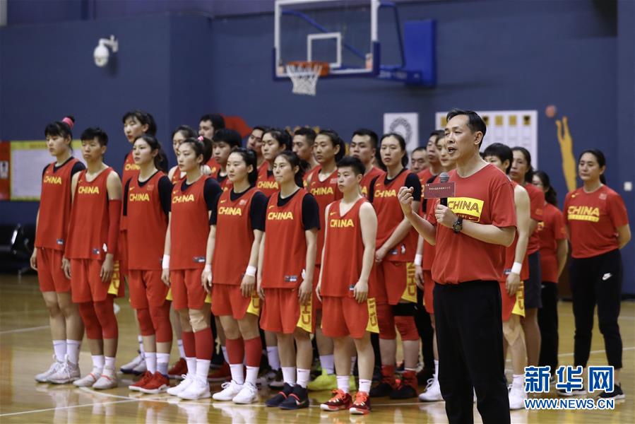 （体育）（6）篮球——中国女篮新春媒体公开训练在京举行