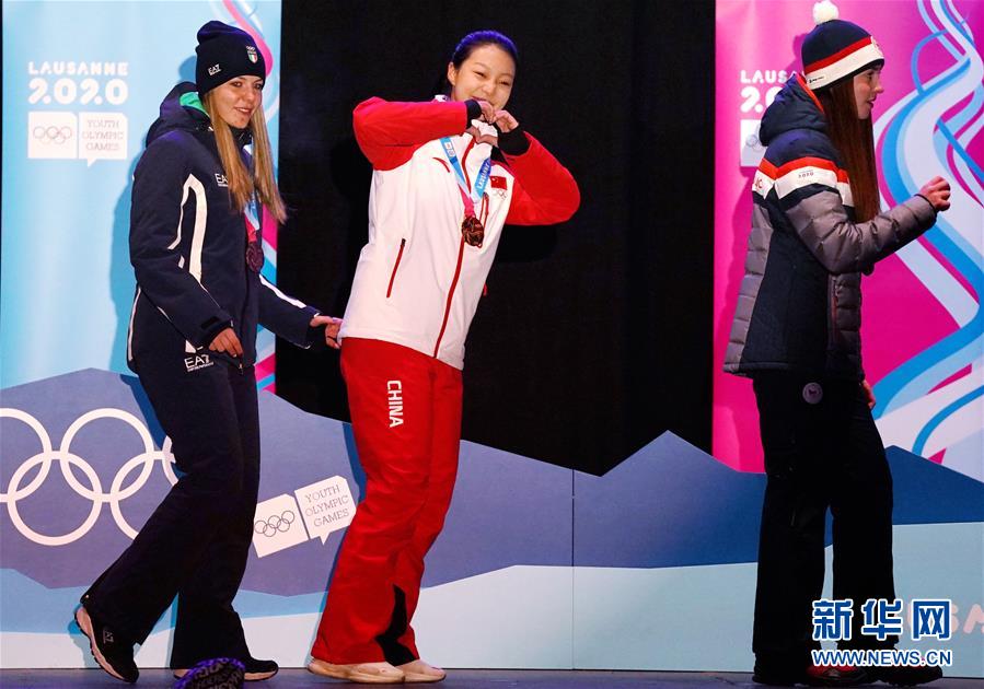 （冬青奥会）（3）速度滑冰——杨滨瑜夺得女子集体出发金牌