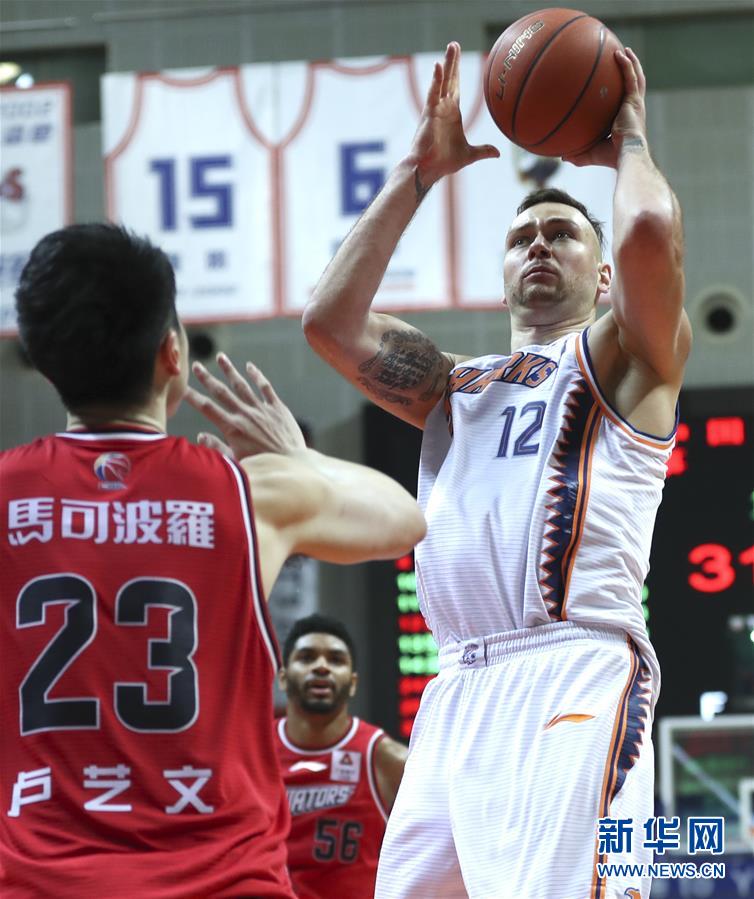 （体育）（3）篮球——CBA常规赛：上海久事胜深圳马可波罗