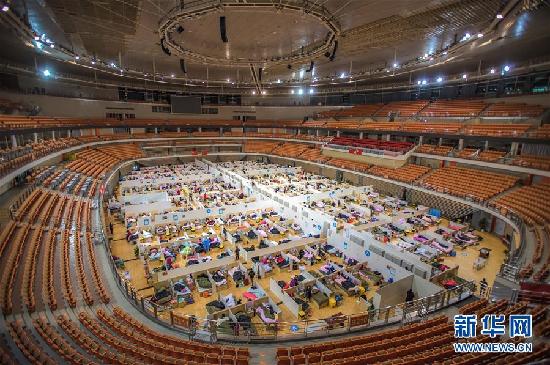 (新华全媒头条·图文互动)(10)上下同心,守望相助——中国抗疫众志成城的生动实践