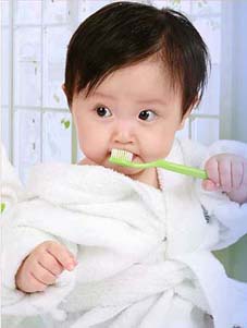 儿童到底该不该用含氟牙膏