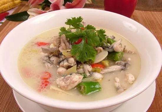 菌菇煲鸡汤用什么鸡 c03fd53497ba1dd5a8543c.jpg